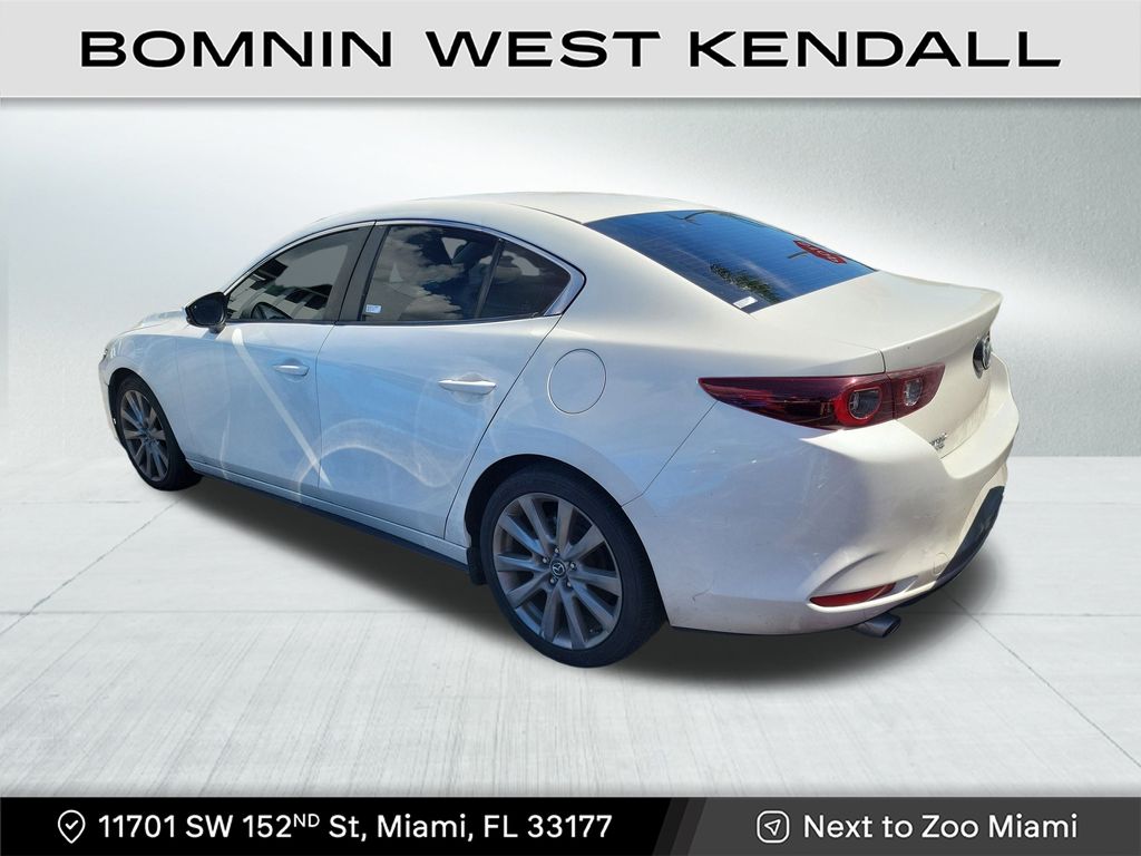 2022 Mazda Mazda3 Sedan Preferred photo 3