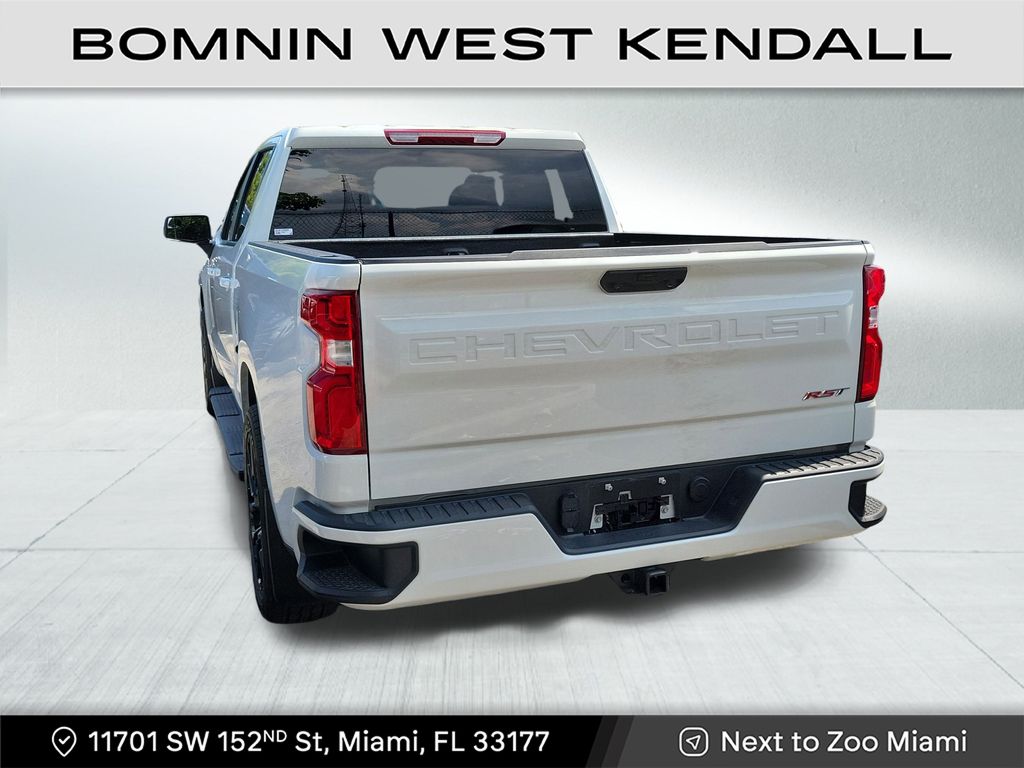 2025 Chevrolet Silverado 1500 RST photo 3