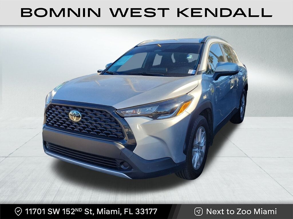 Used 2024 Toyota Corolla Cross LE SUV