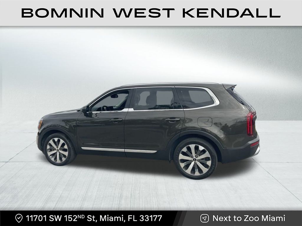 2021 Kia Telluride EX photo 3