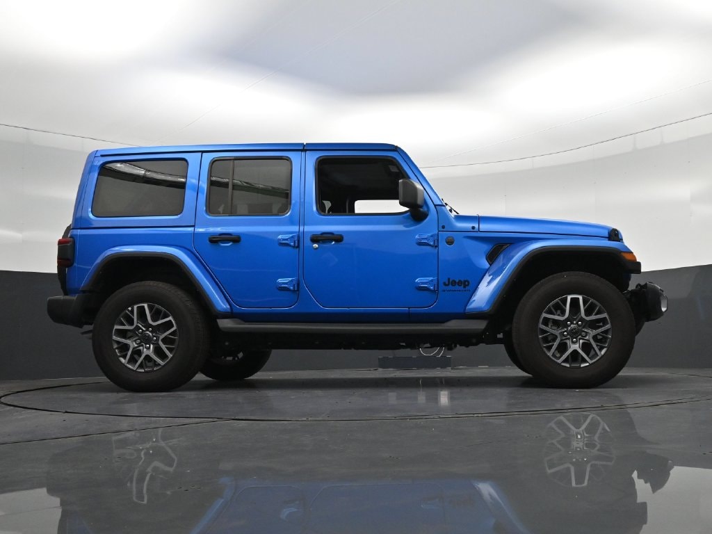 2025 Jeep Wrangler 4-Door Sahara - Photo 27