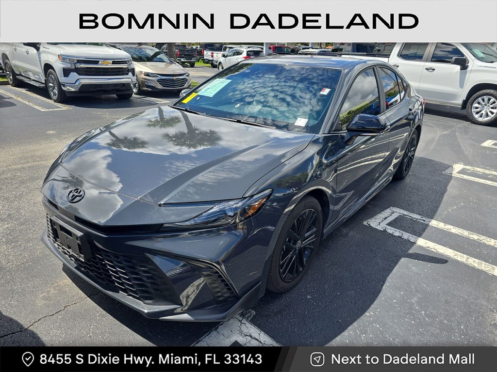 2025 Toyota Camry SE photo 2