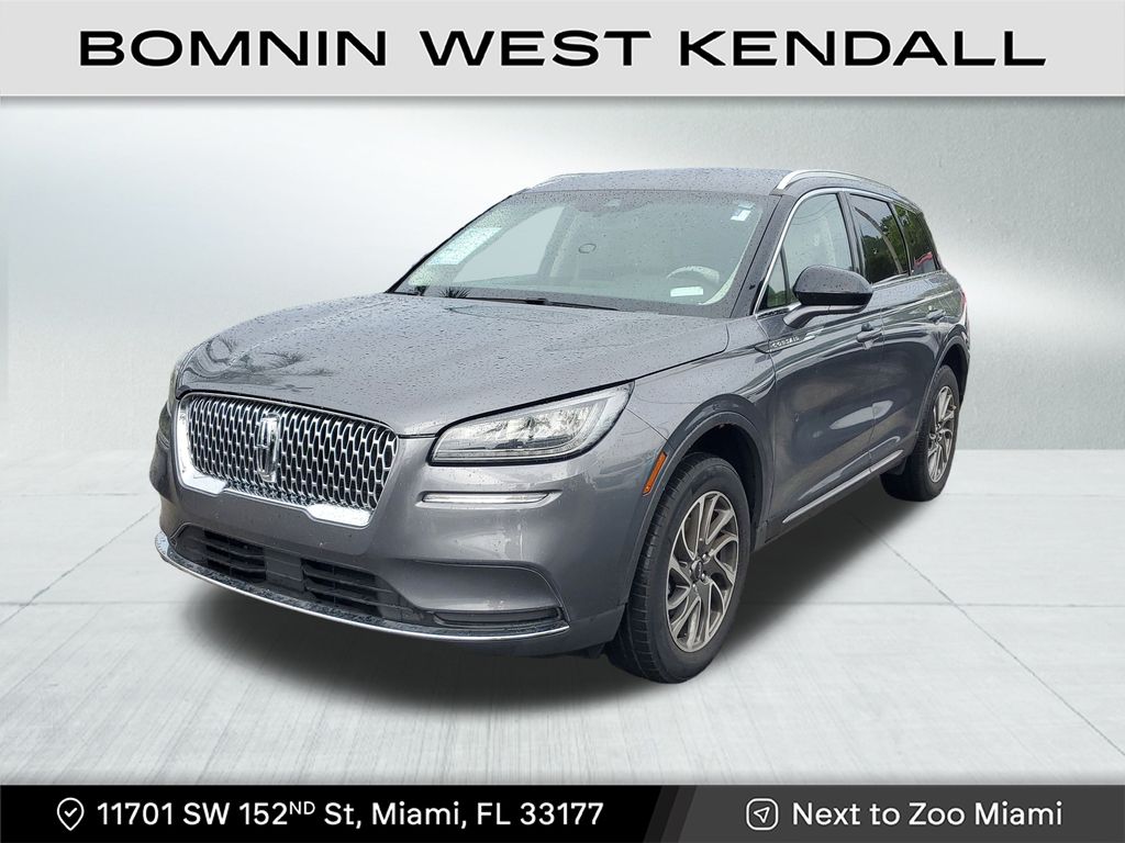 2022 Lincoln Corsair Standard photo 4