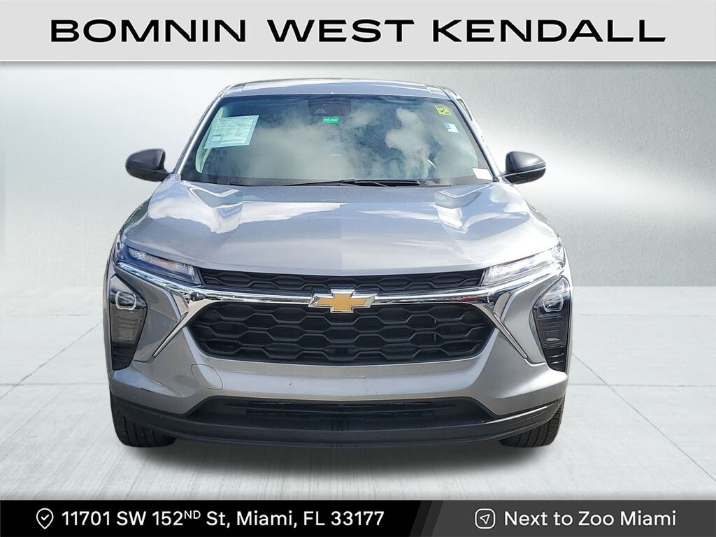 Used 2025 Chevrolet Trax LS SUV