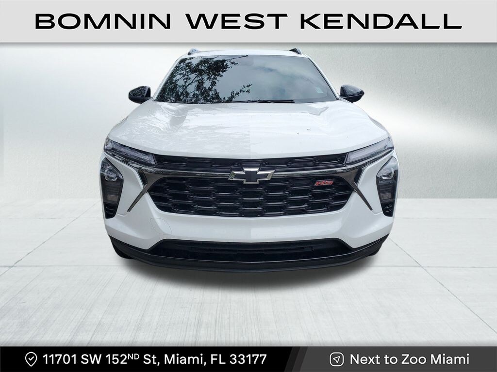 Used 2025 Chevrolet Trax 2RS SUV