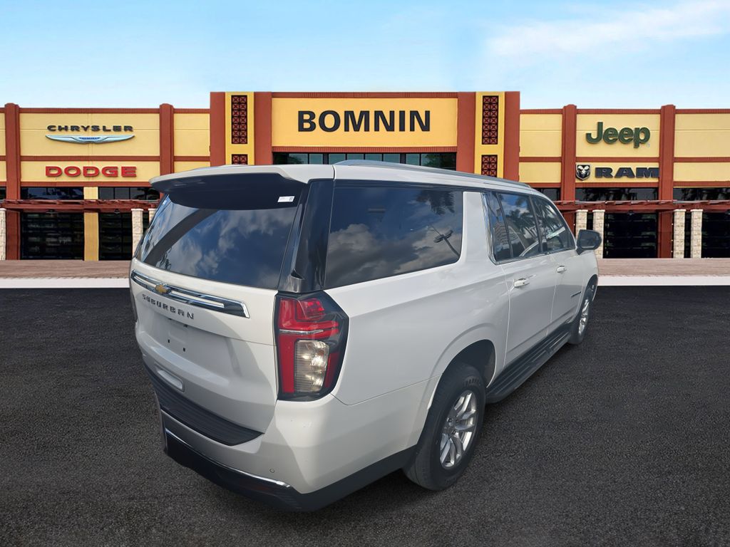 2022 Chevrolet Suburban LS photo 4