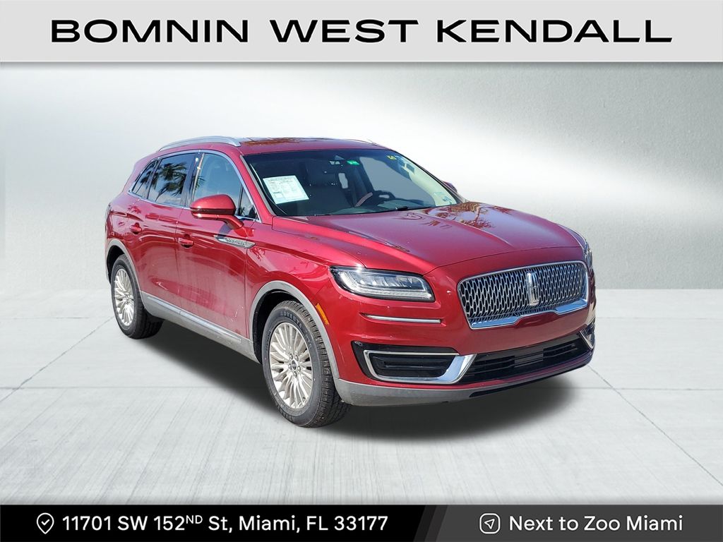 2019 Lincoln Nautilus Standard photo 2