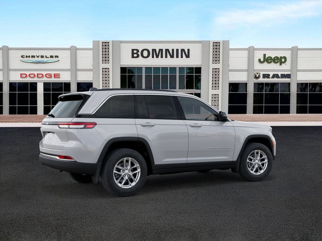 New 2025 Jeep Grand Cherokee Laredo X Sport Utility