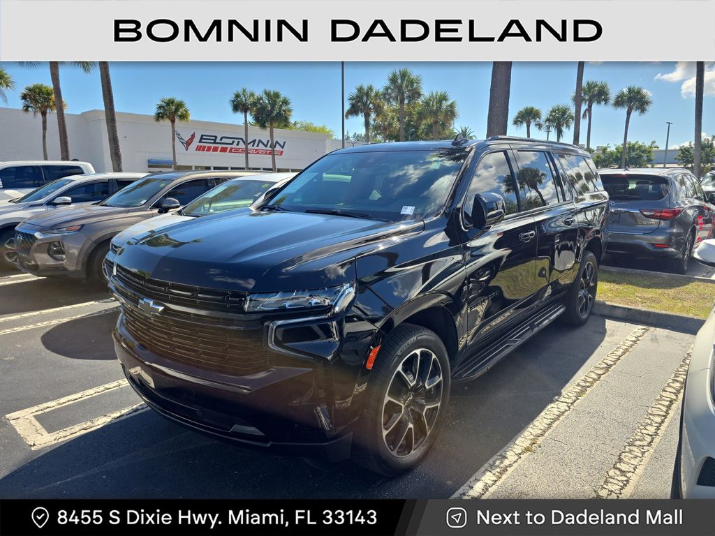 2024 Chevrolet Suburban RST photo 2