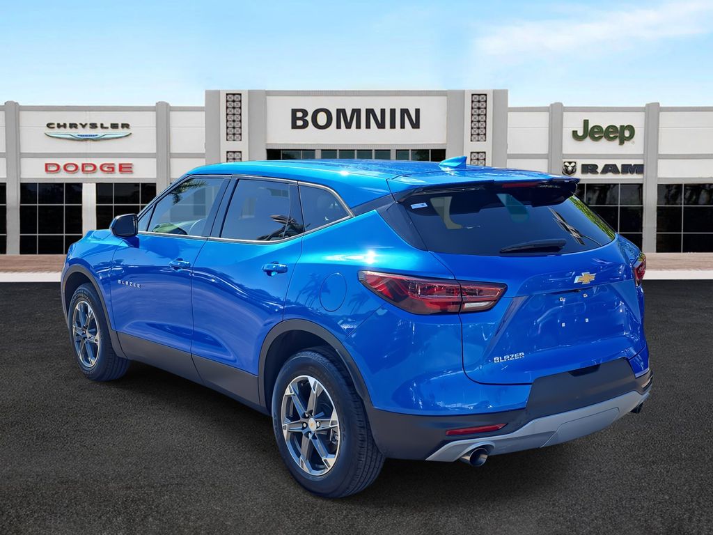 2025 Chevrolet Blazer 2LT photo 4