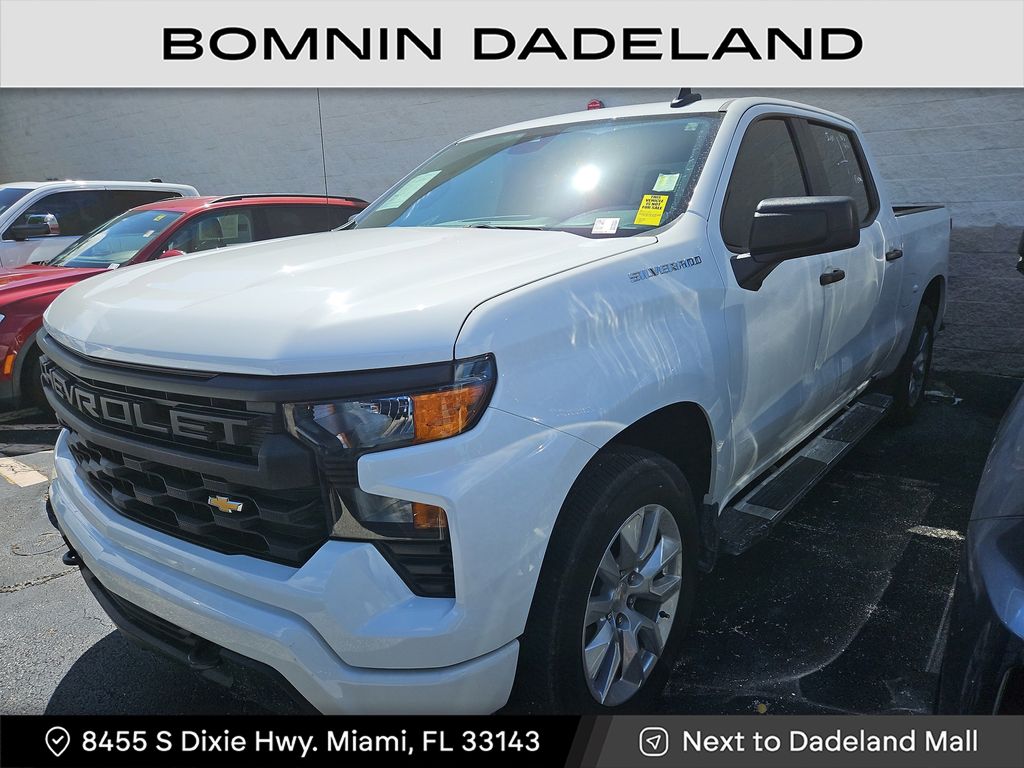2024 Chevrolet Silverado 1500 Custom photo 2