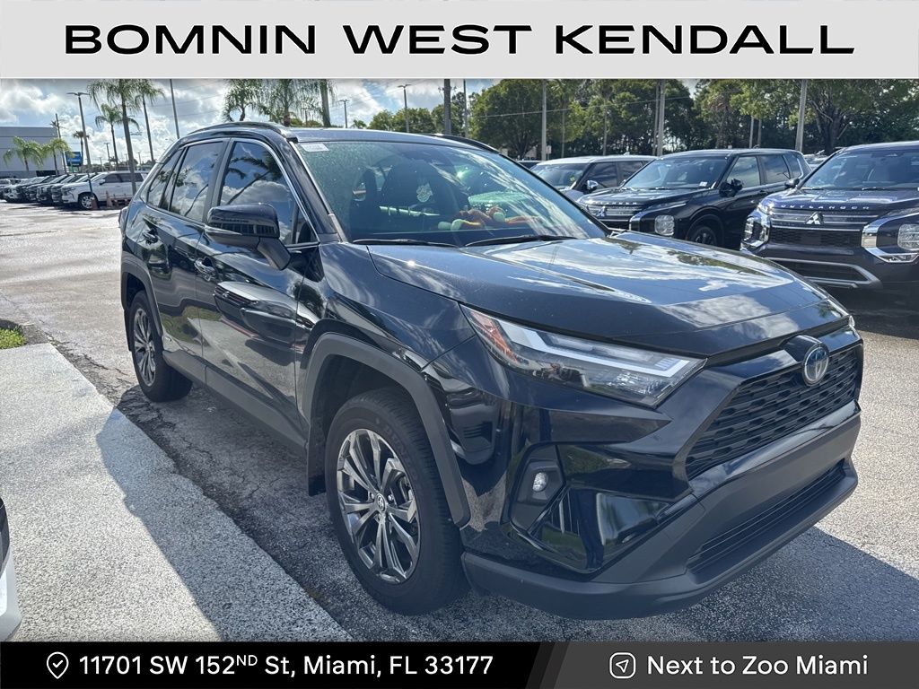 2024 Toyota RAV4 Hybrid XLE Premium photo 2