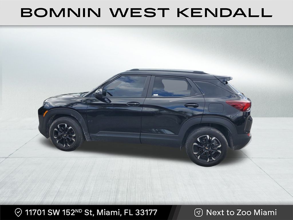 2023 Chevrolet Trailblazer LT photo 3