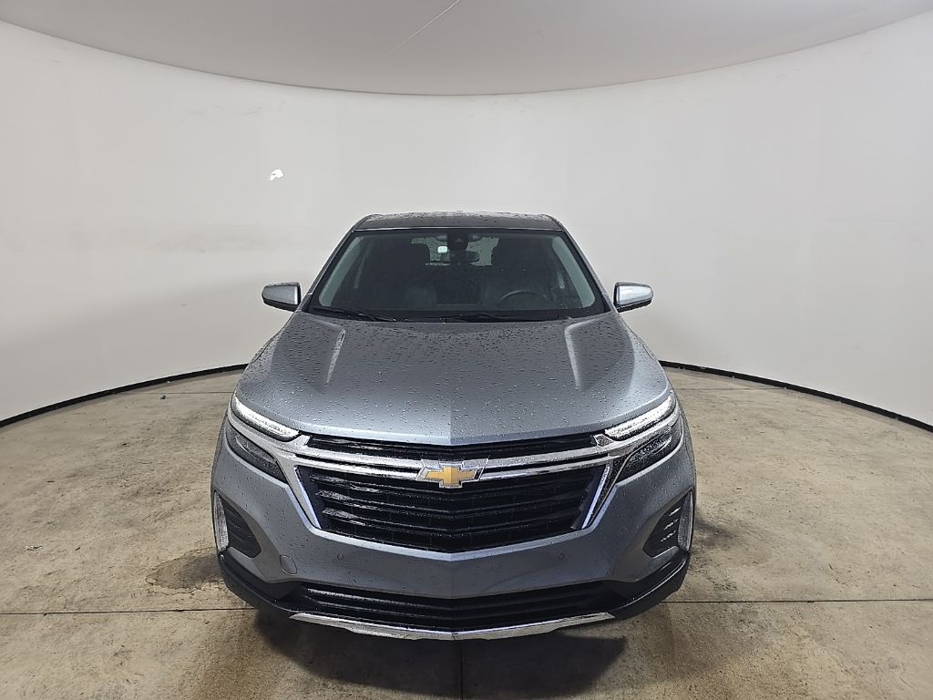 2024 Chevrolet Equinox LT photo 3