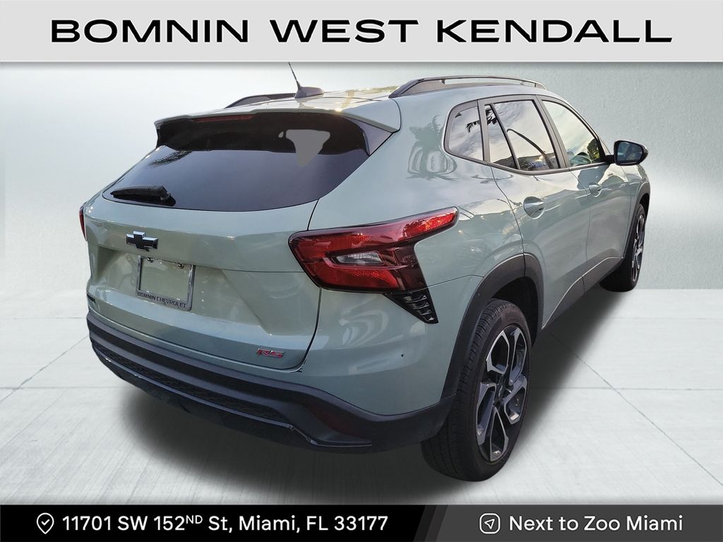 2024 Chevrolet Trax photo 4