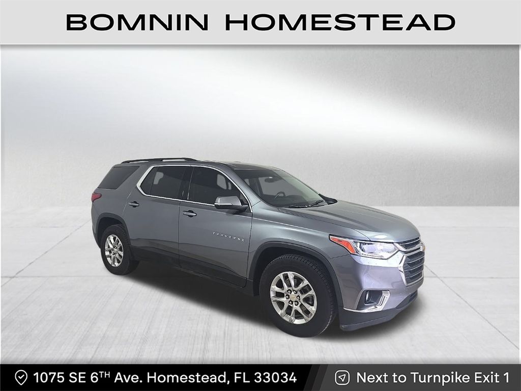 2021 Chevrolet Traverse Leather photo 2