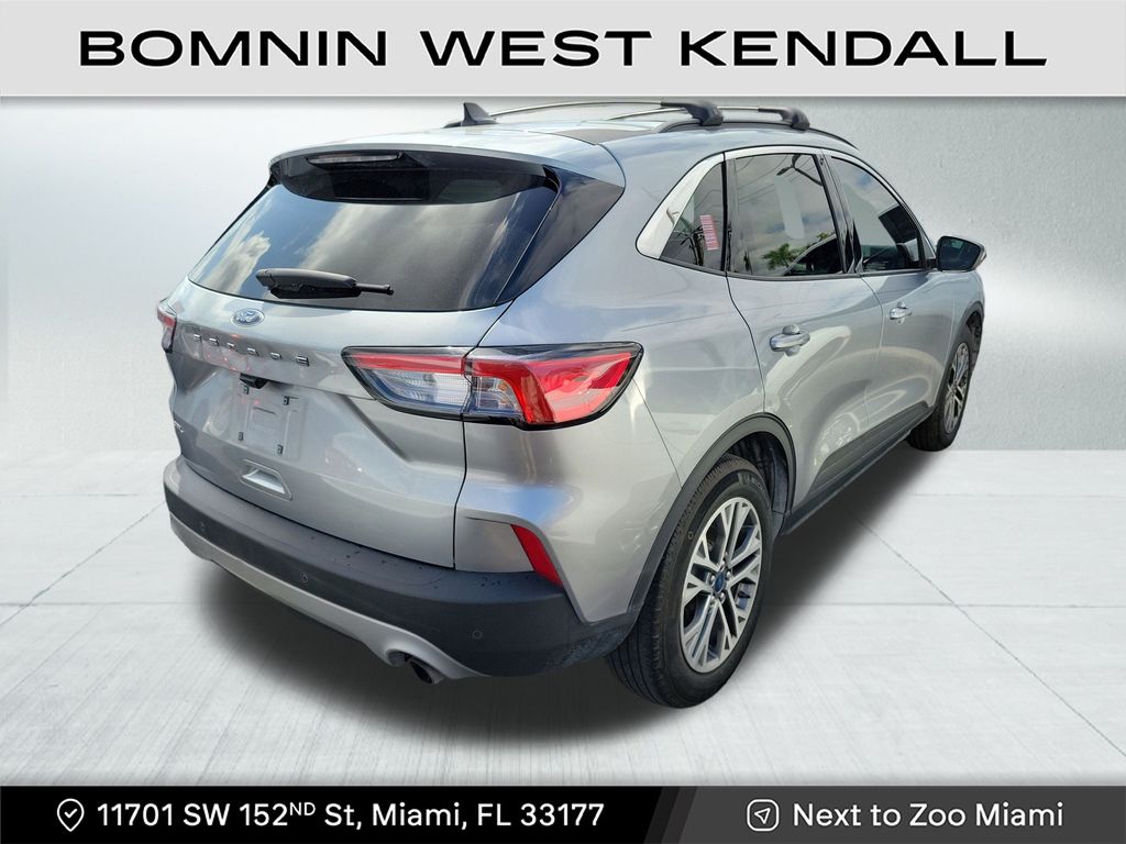 2022 Ford Escape SEL photo 4