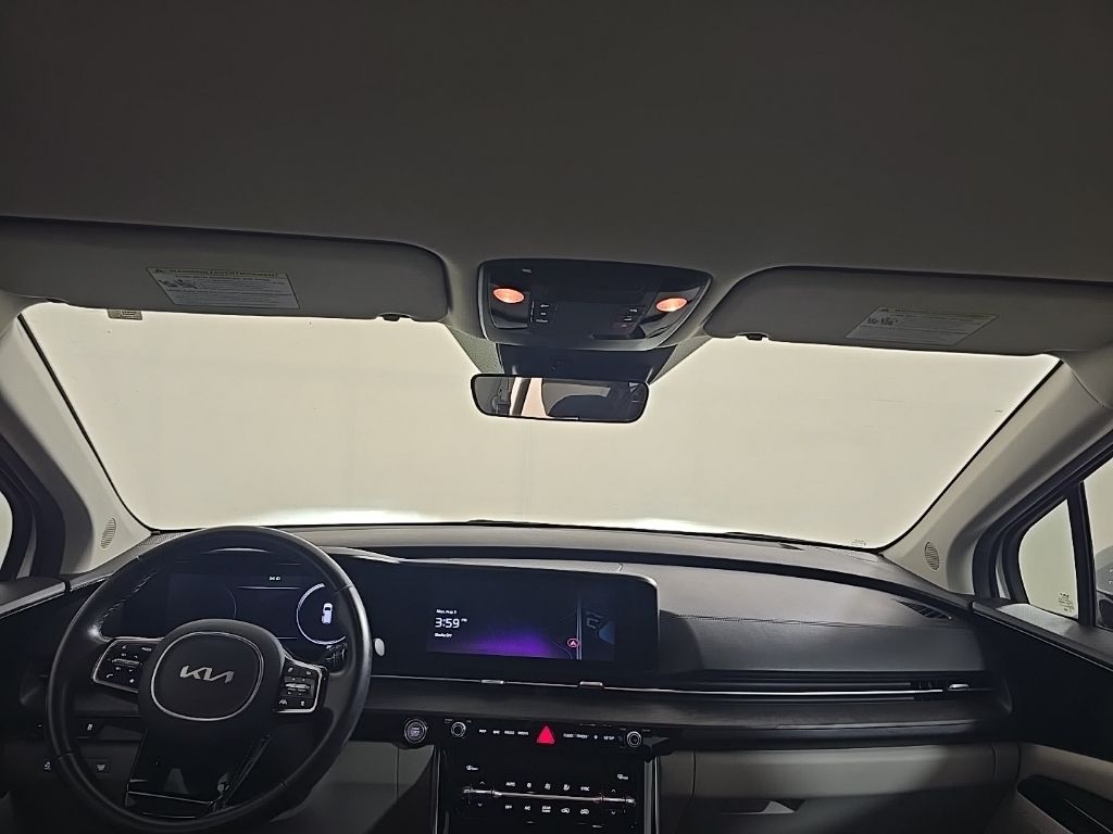 2023 Kia Carnival SX photo 7