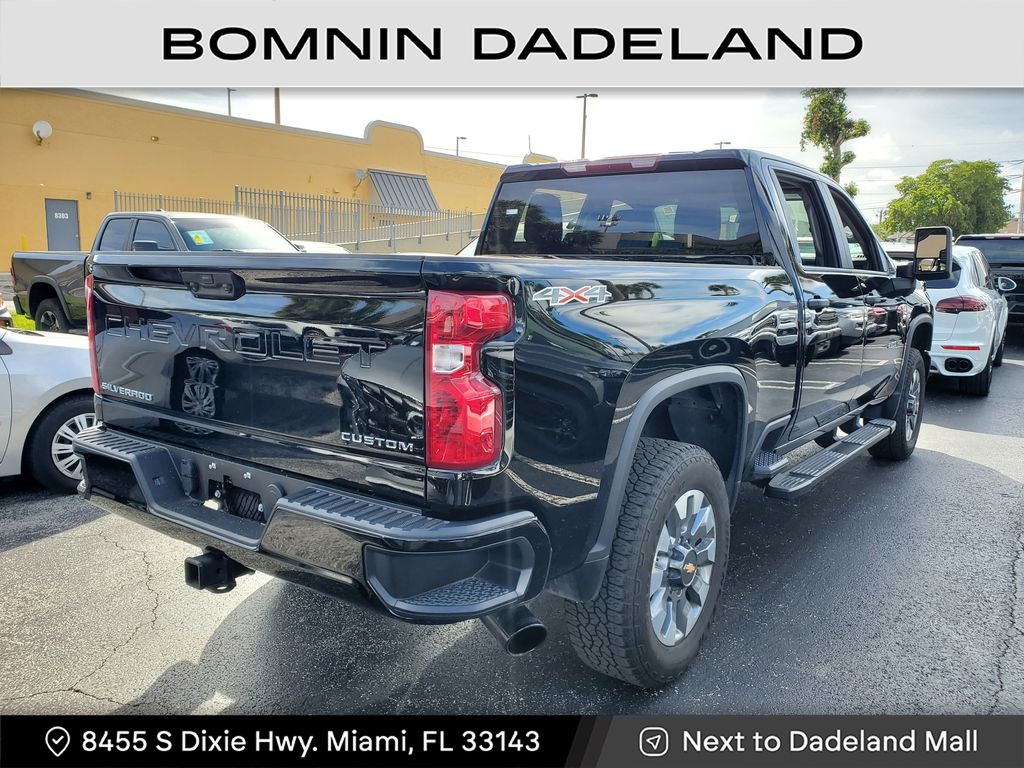 2024 Chevrolet Silverado 2500HD Custom photo 4