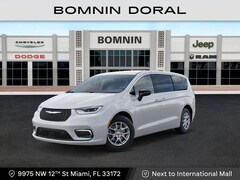 2026 Chrysler Pacifica Select Passenger Van