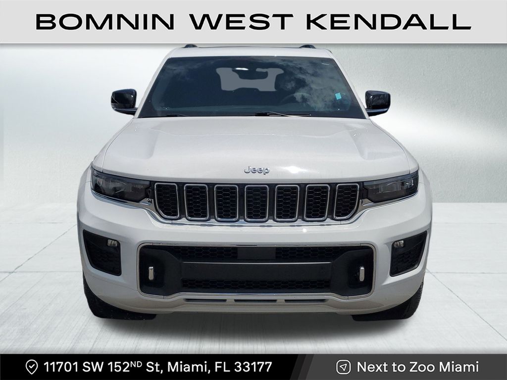 2023 Jeep Grand Cherokee Overland photo 2
