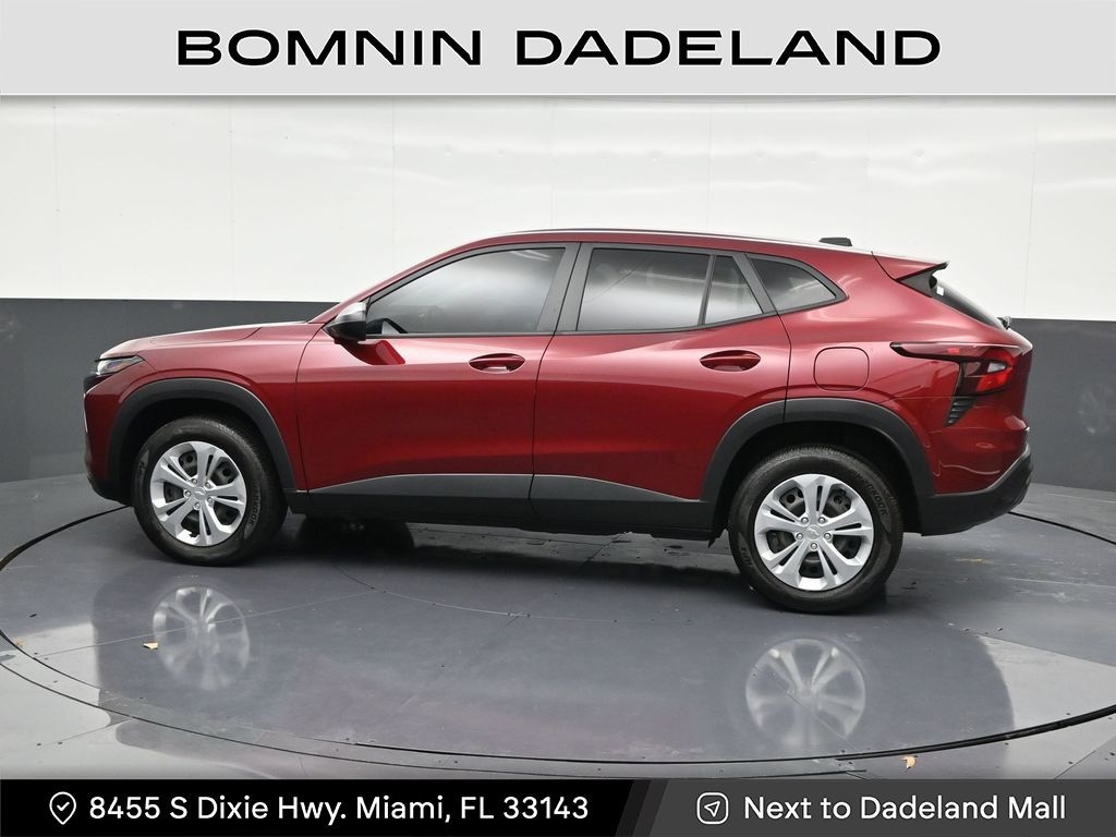 Used 2025 Chevrolet Trax LS SUV