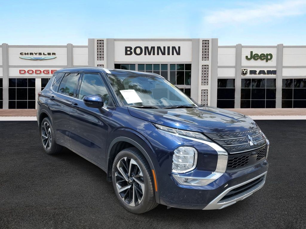 Used 2023 Mitsubishi Outlander SEL SUV