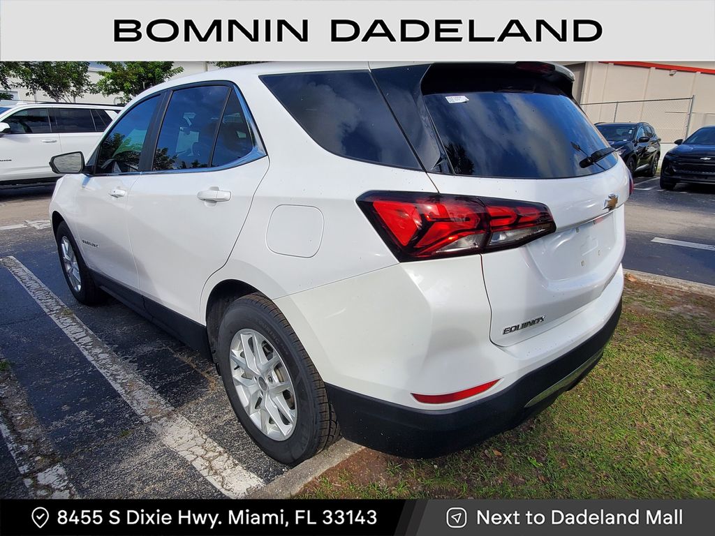 2022 Chevrolet Equinox LT photo 3
