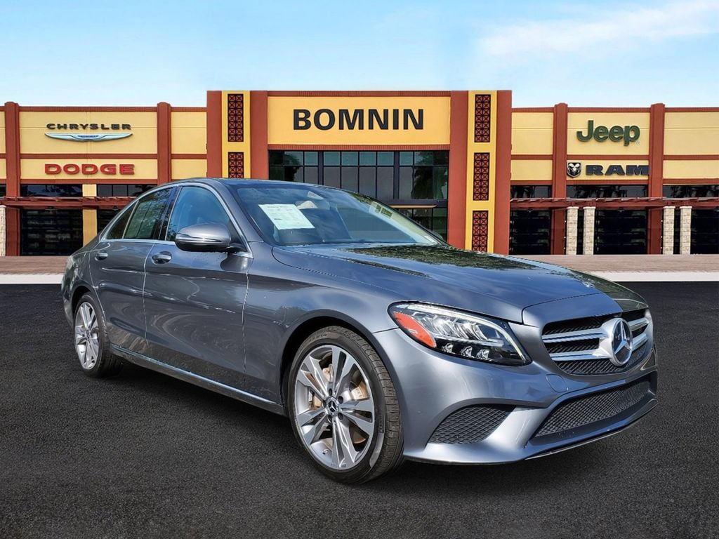 Used 2019 Mercedes-Benz C-Class Sedan C300 with VIN 55SWF8DB1KU313998 for sale in Miami, FL