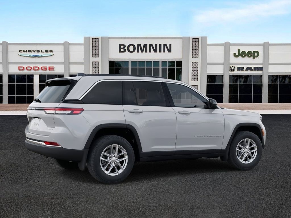 New 2025 Jeep Grand Cherokee Laredo X Sport Utility