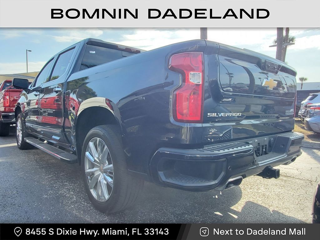 2024 Chevrolet Silverado 1500 High Country photo 3