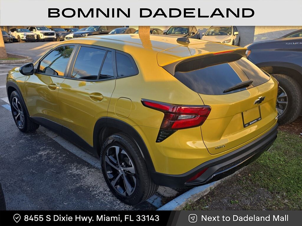 Used 2024 Chevrolet Trax 1RS SUV