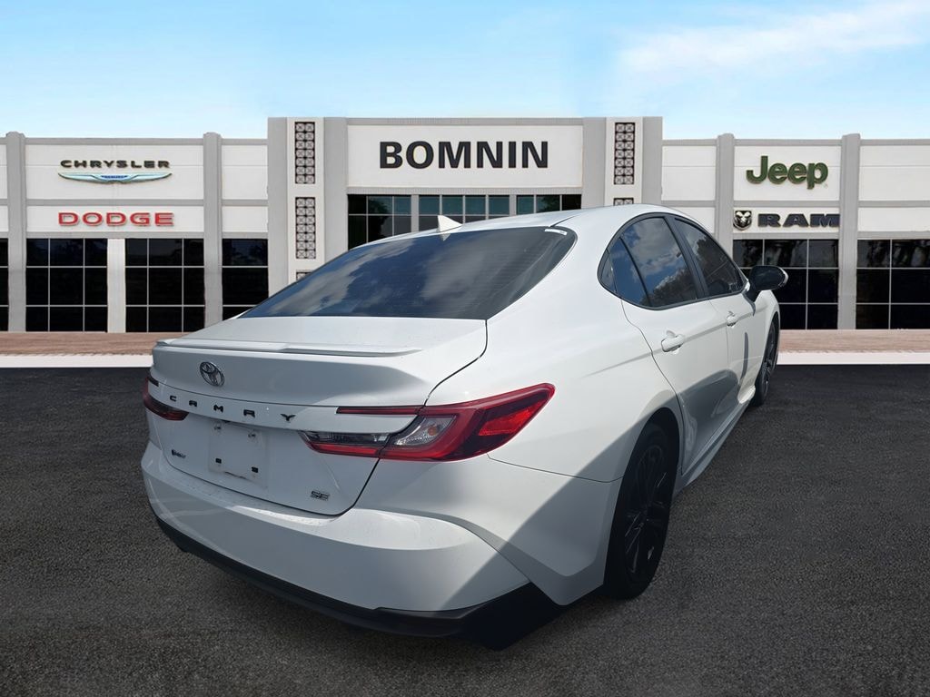 Used 2025 Toyota Camry SE Sedan