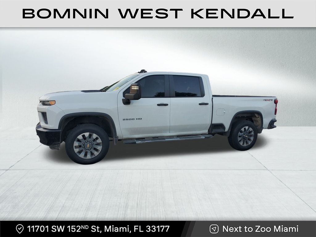 2023 Chevrolet Silverado 2500HD Custom photo 4