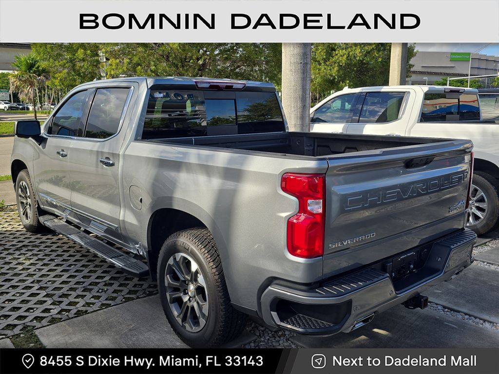 2024 Chevrolet Silverado 1500 High Country photo 3