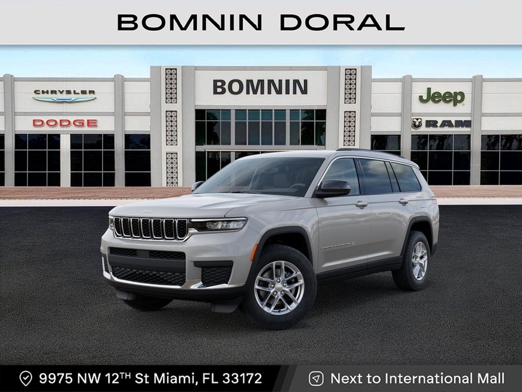 2025 Jeep Grand Cherokee L Laredo's photo