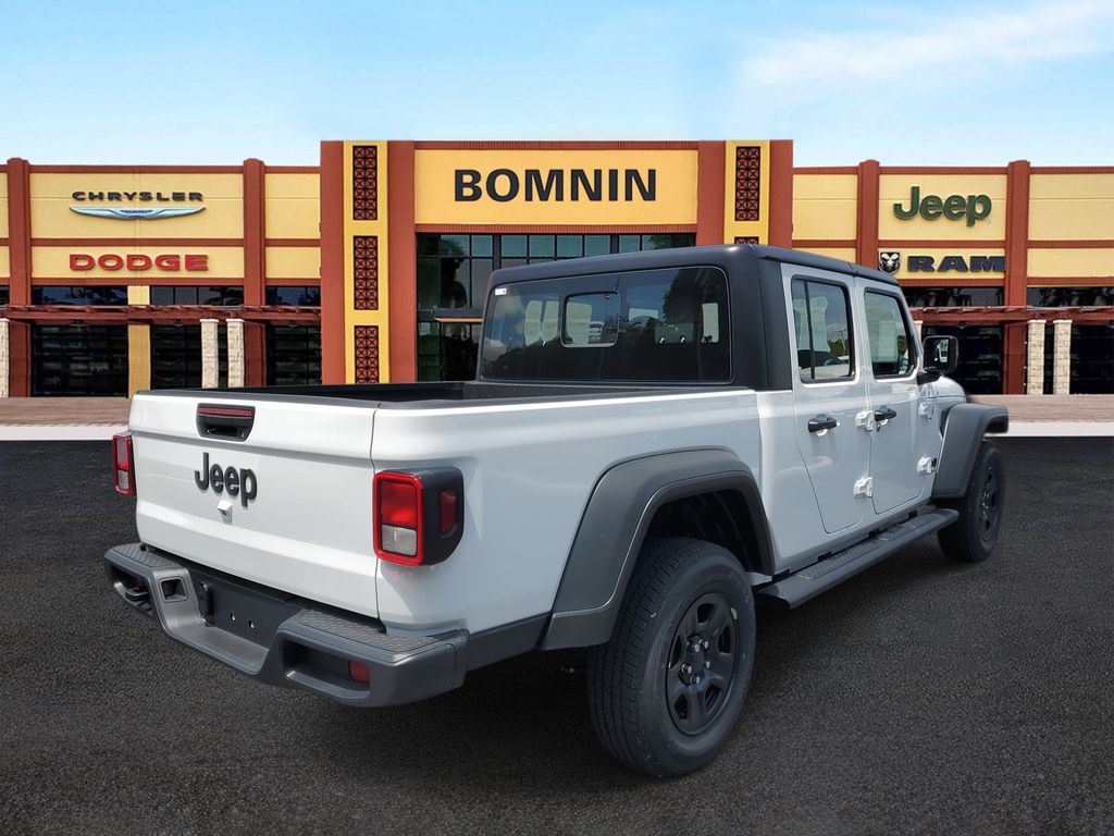2025 Jeep Gladiator Sport photo 3