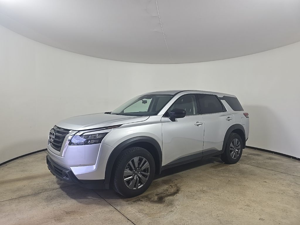 2025 Nissan Pathfinder S photo 2
