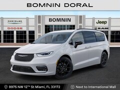 2026 Chrysler Pacifica Limited Passenger Van