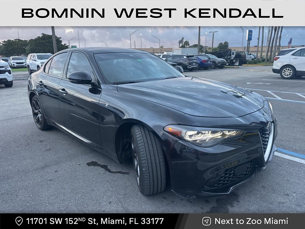 Used 2024 Alfa Romeo Giulia  Sedan