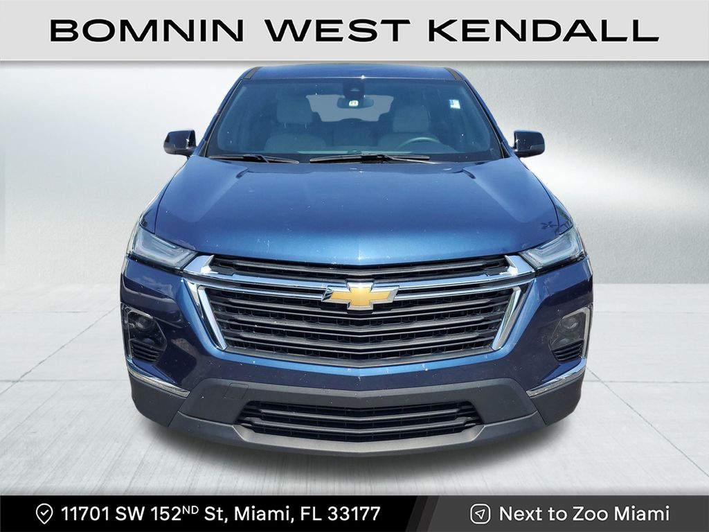 2023 Chevrolet Traverse LS photo 3