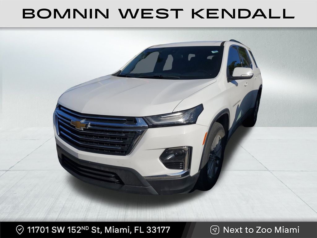 2022 Chevrolet Traverse Leather photo 2
