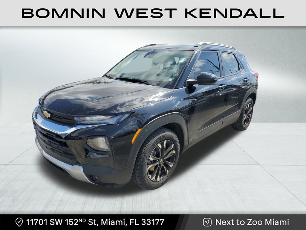 2022 Chevrolet Trailblazer LT photo 2