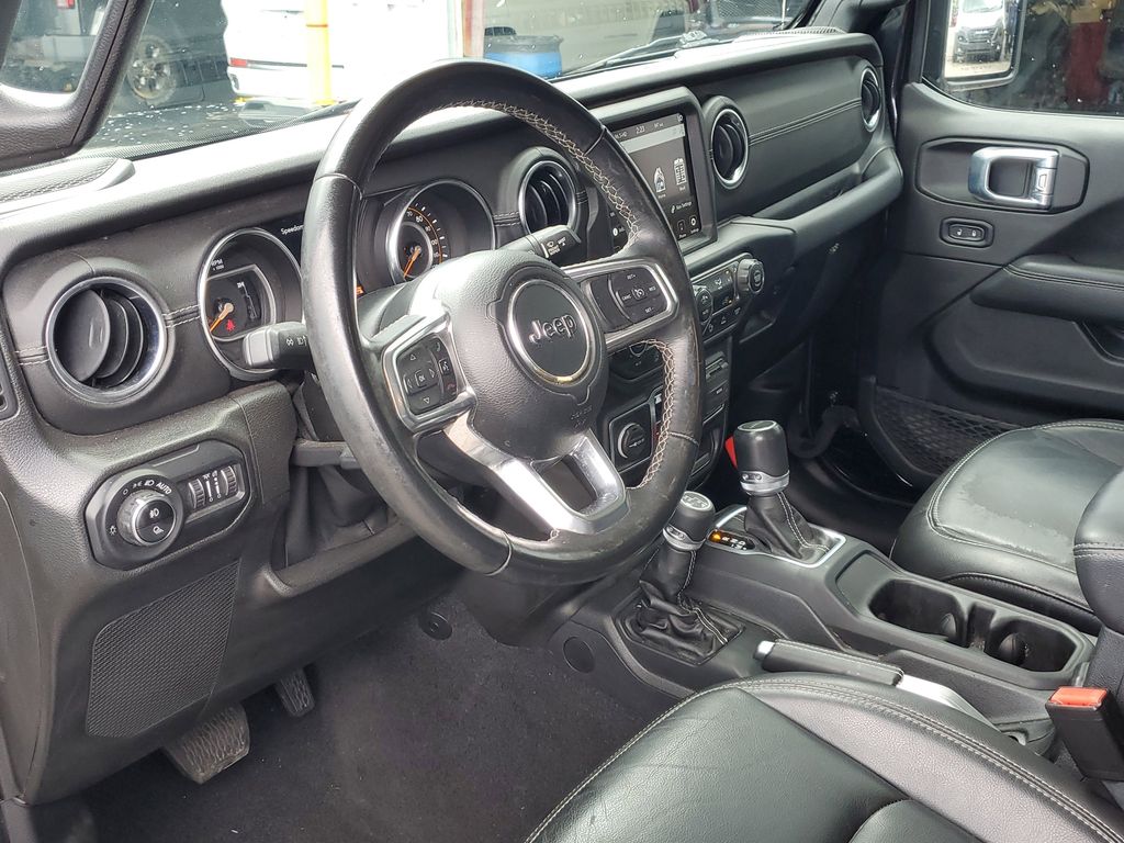 2022 Jeep Gladiator Overland photo 16