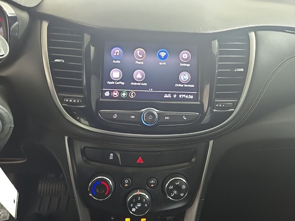 2022 Chevrolet Trax LS photo 9