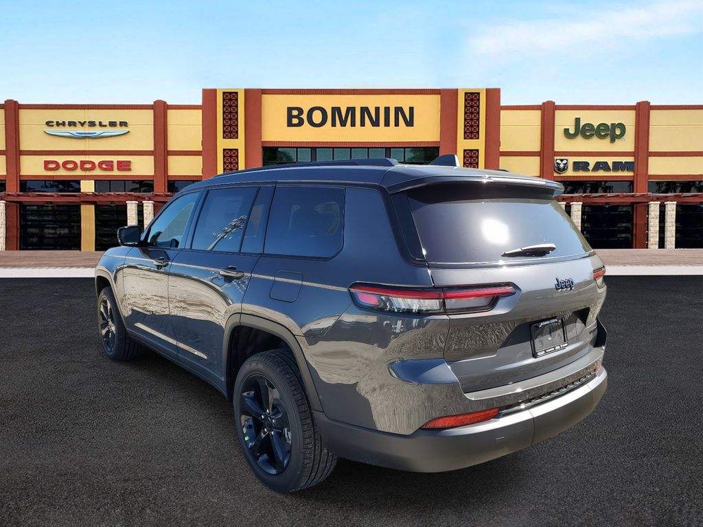 2025 Jeep Grand Cherokee L photo 4
