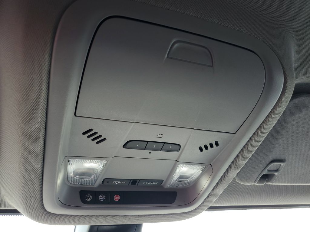 2022 GMC Acadia SLT - Photo 22