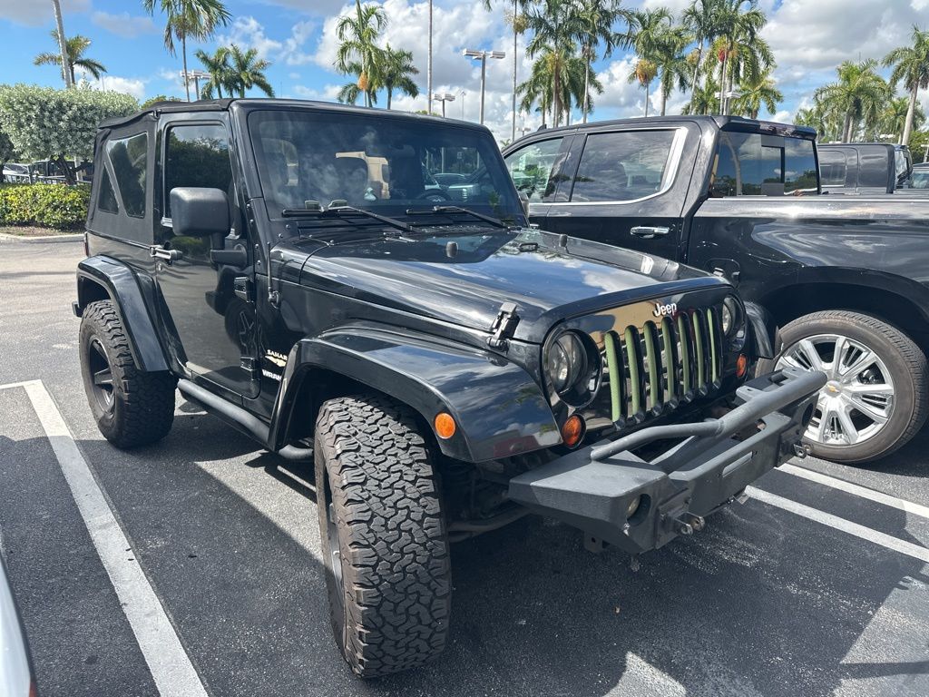 2012 Jeep Wrangler Sahara photo 2