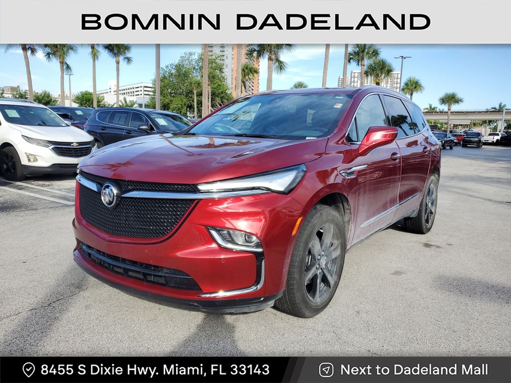 2023 Buick Enclave Essence photo 2