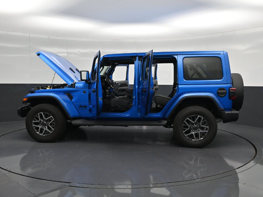 2025 Jeep Wrangler 4-Door Sahara - Photo 37